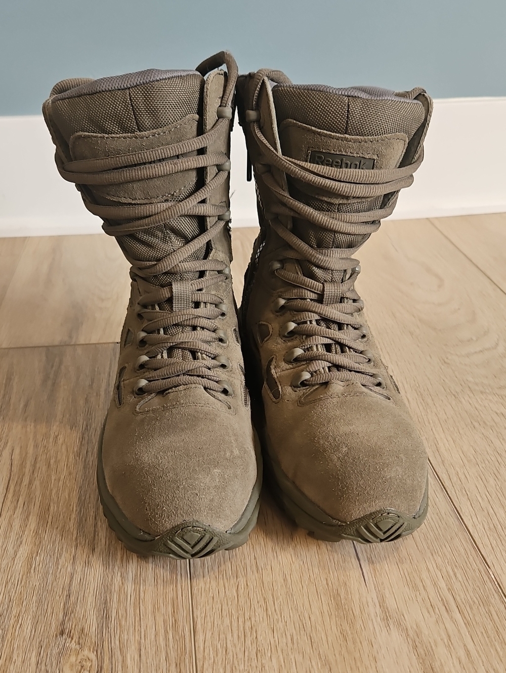 Men's Reebok 8" Composite Toe Side-Zipper Work Boot M7/W9